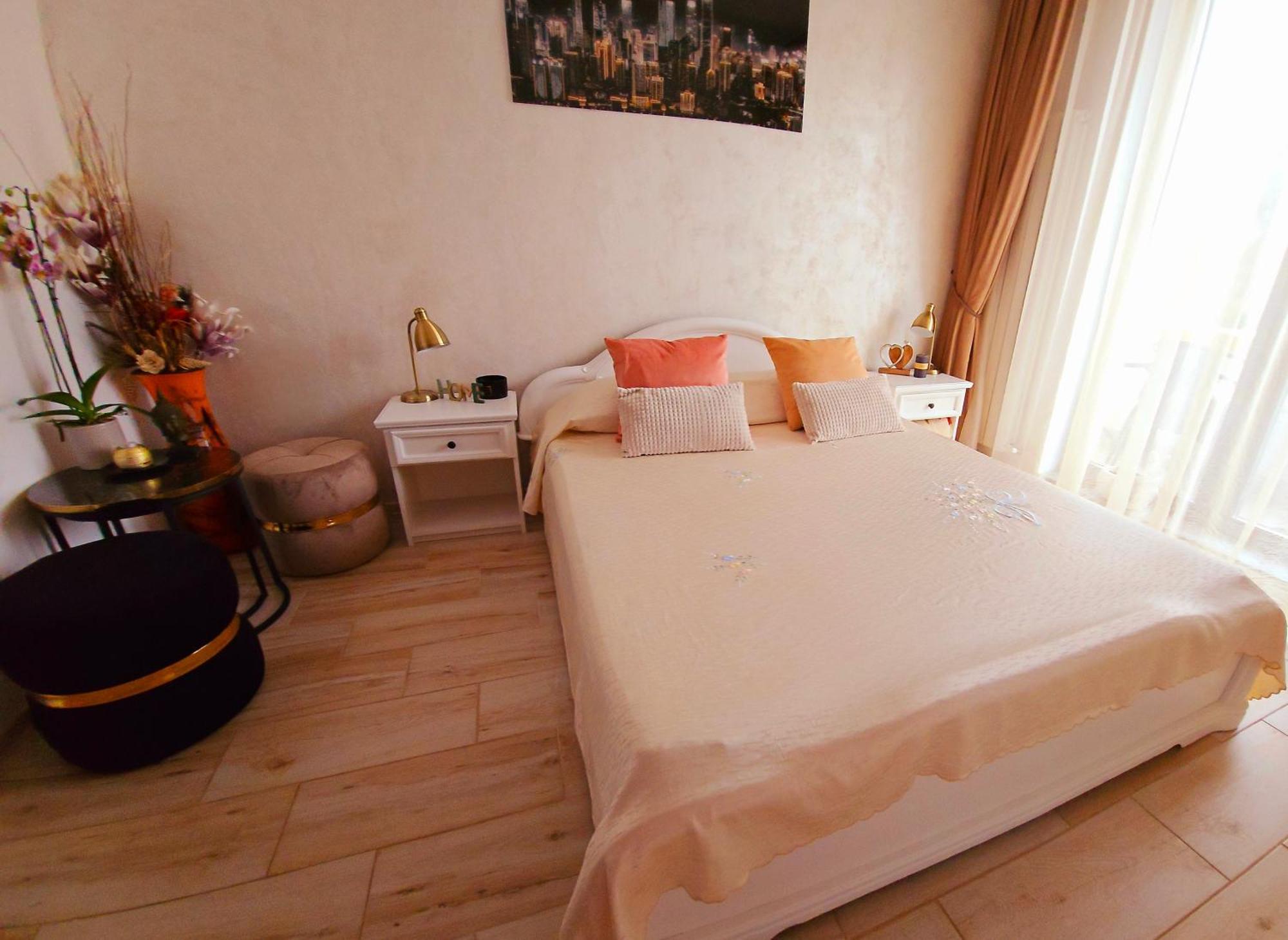 Andrew'S Apartment Central 마마이아 외부 사진