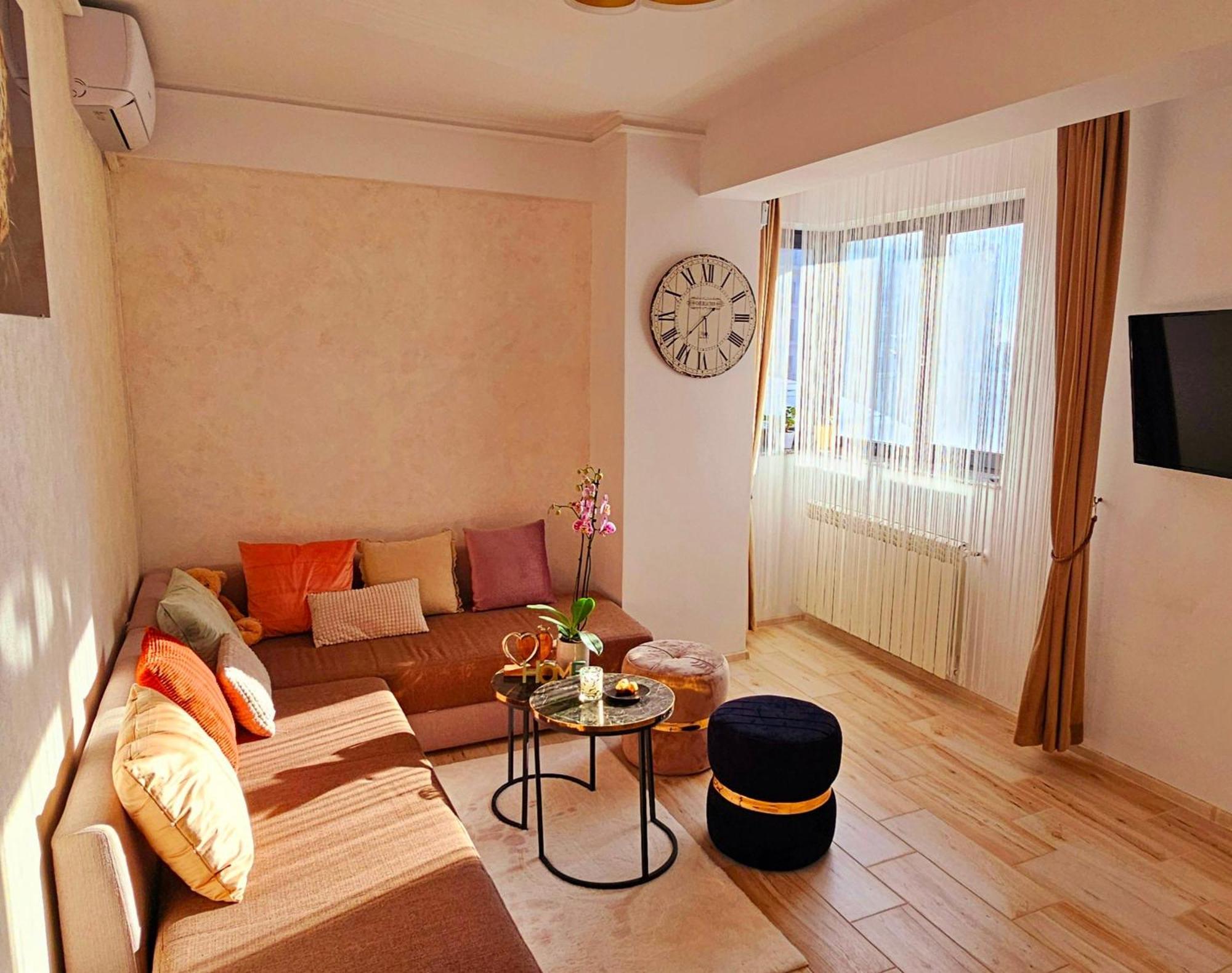 Andrew'S Apartment Central 마마이아 외부 사진