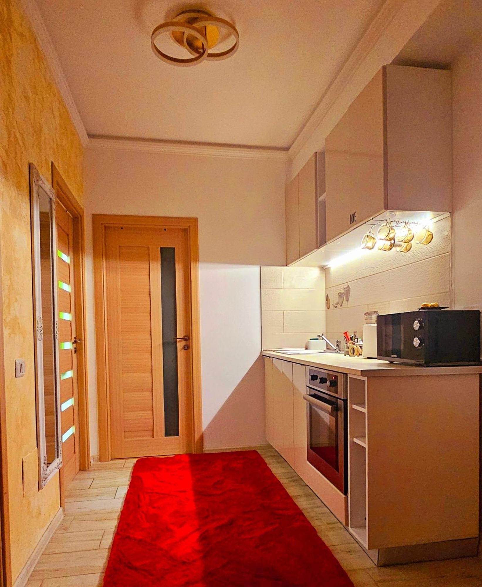 Andrew'S Apartment Central 마마이아 외부 사진