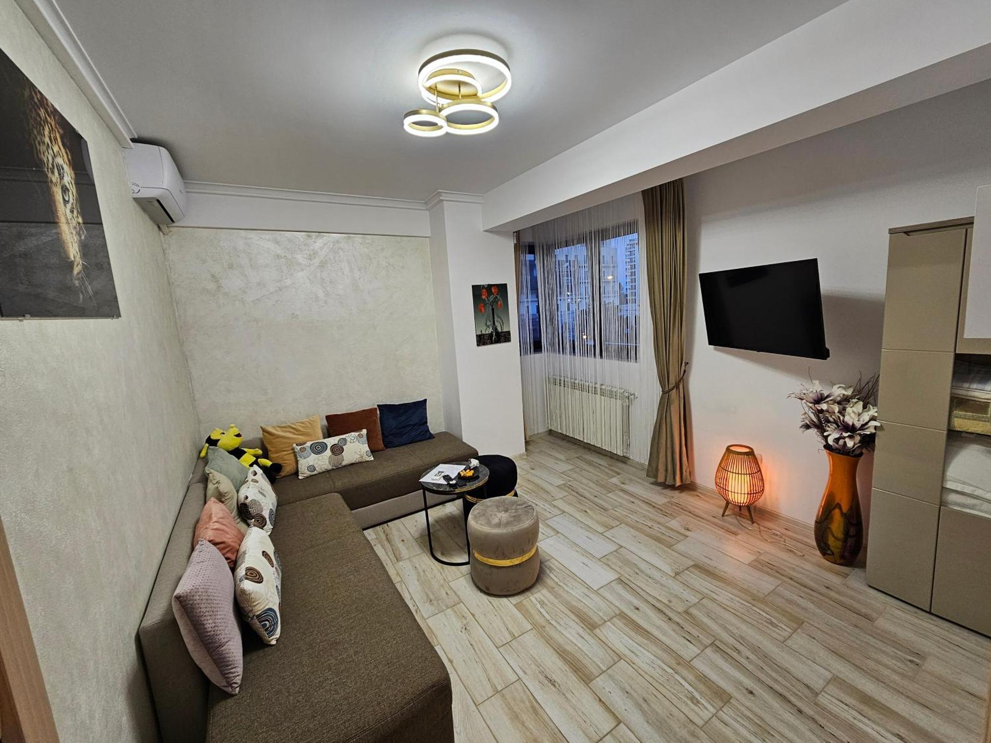 Andrew'S Apartment Central 마마이아 외부 사진