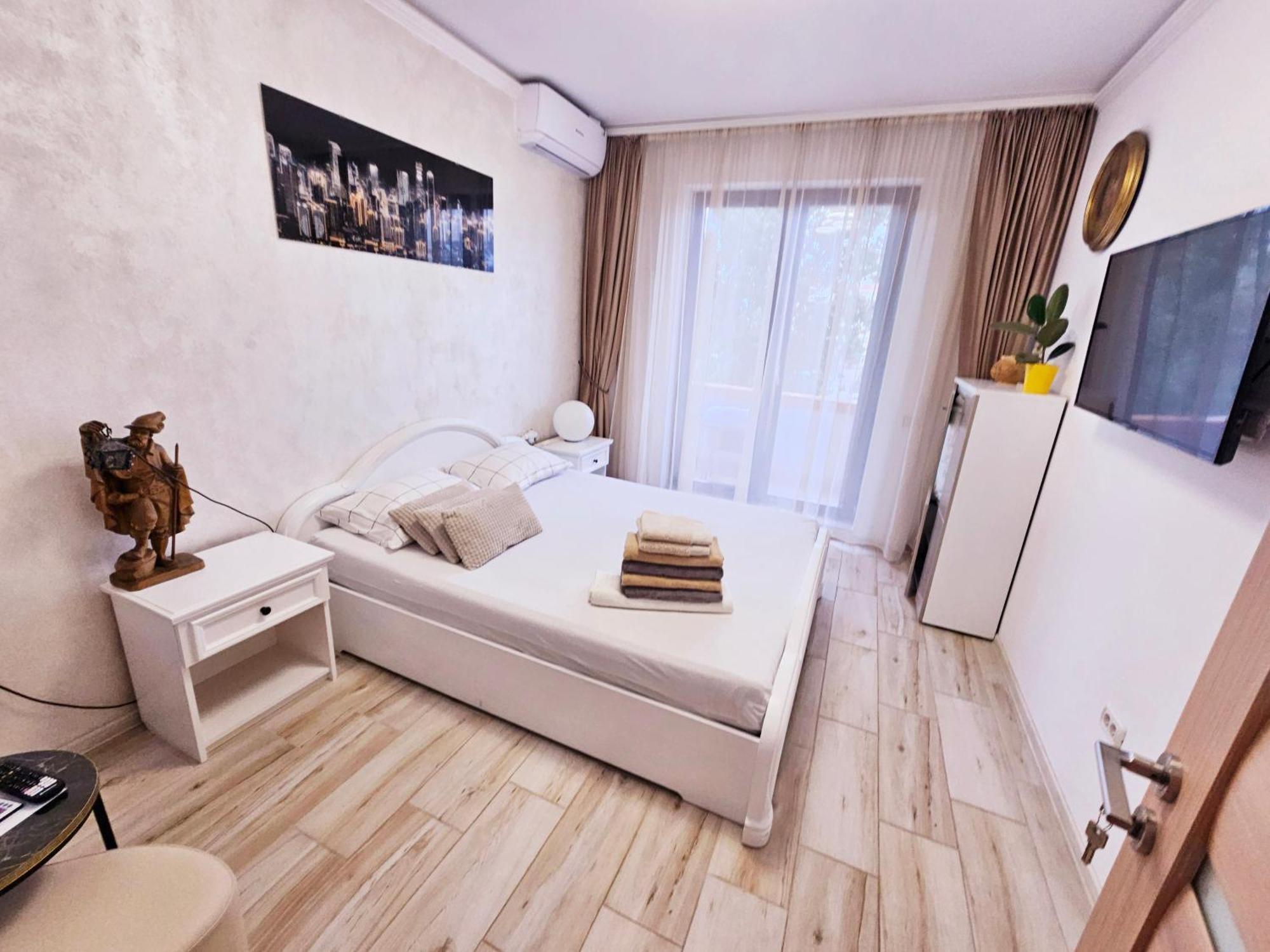 Andrew'S Apartment Central 마마이아 외부 사진